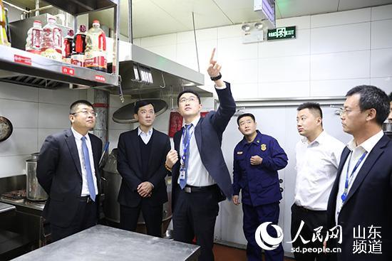 寿光市副市长,公安局党委书记,局长陈旭带队检查消防安全工作