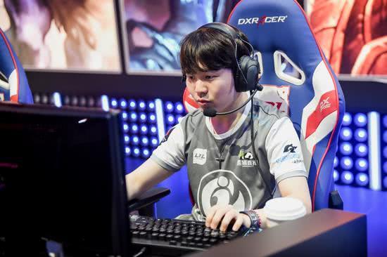 rookie是韩国人吗