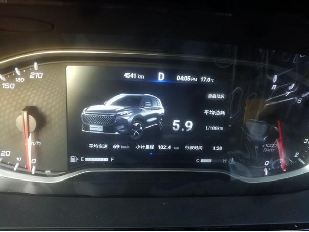 10万多的国产6座中型suv,百公里油耗7.1l?上汽大通max