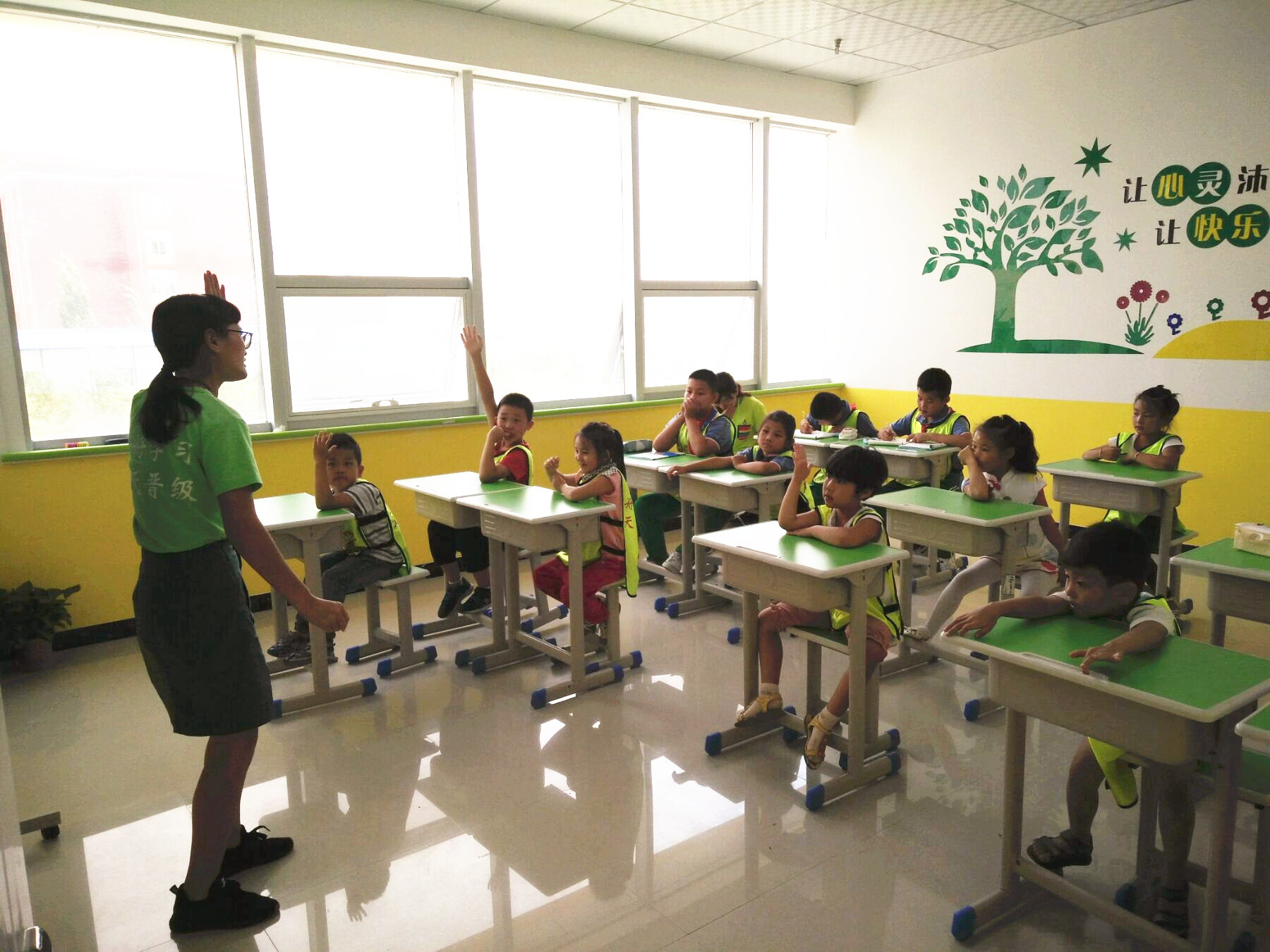 怎么在学校里创业 f940c99c211c492782d9eb8bc1a17960.jpeg