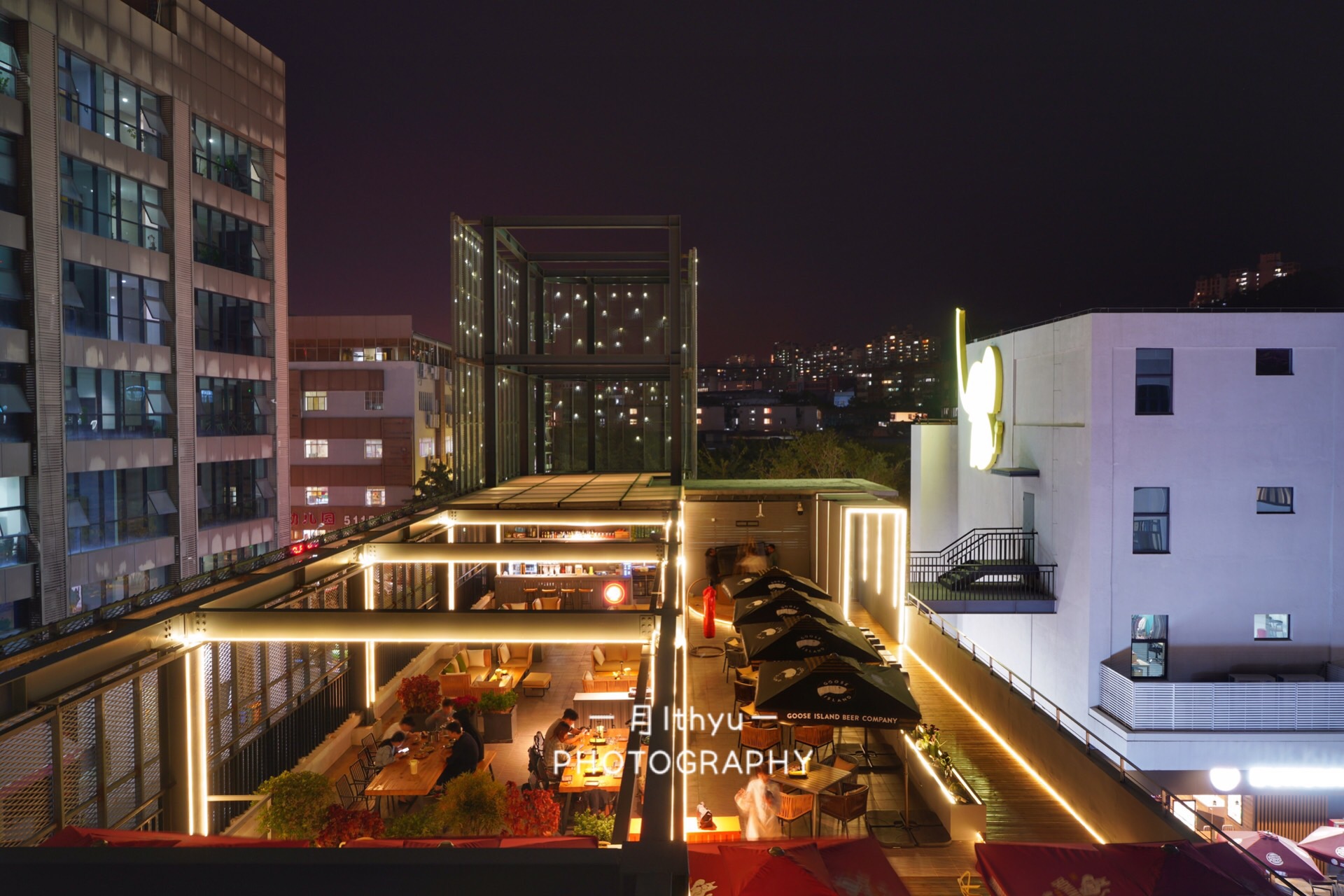 悄悄开在天台上的撸串,可以看星星、看月亮、