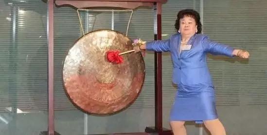试问老赖哪家强？广西金嗓子能称王