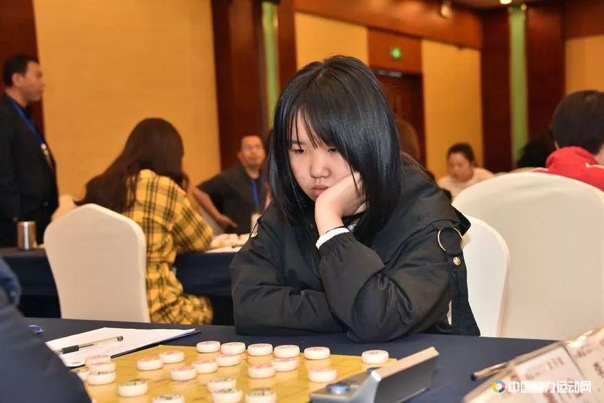 组图象棋个人赛女子组特写楚河汉界群芳争艳