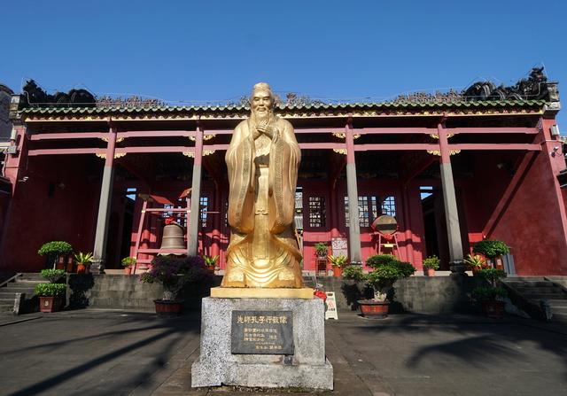 最有个性的孔庙因缺状元郎千年未建大门旅游淡旺季门票差两元