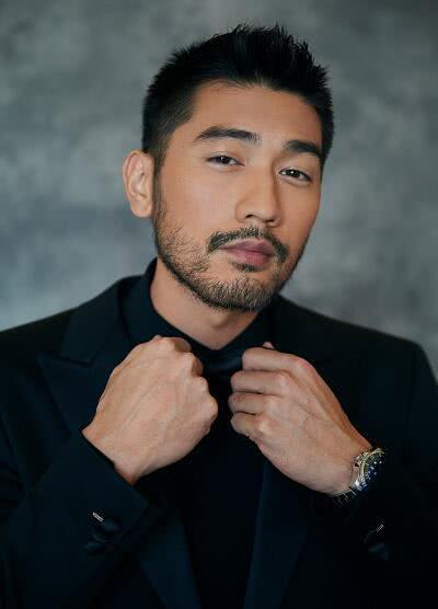 追我吧高以翔晕倒怎么了疑猝死?高以翔个人资料简介图片起底