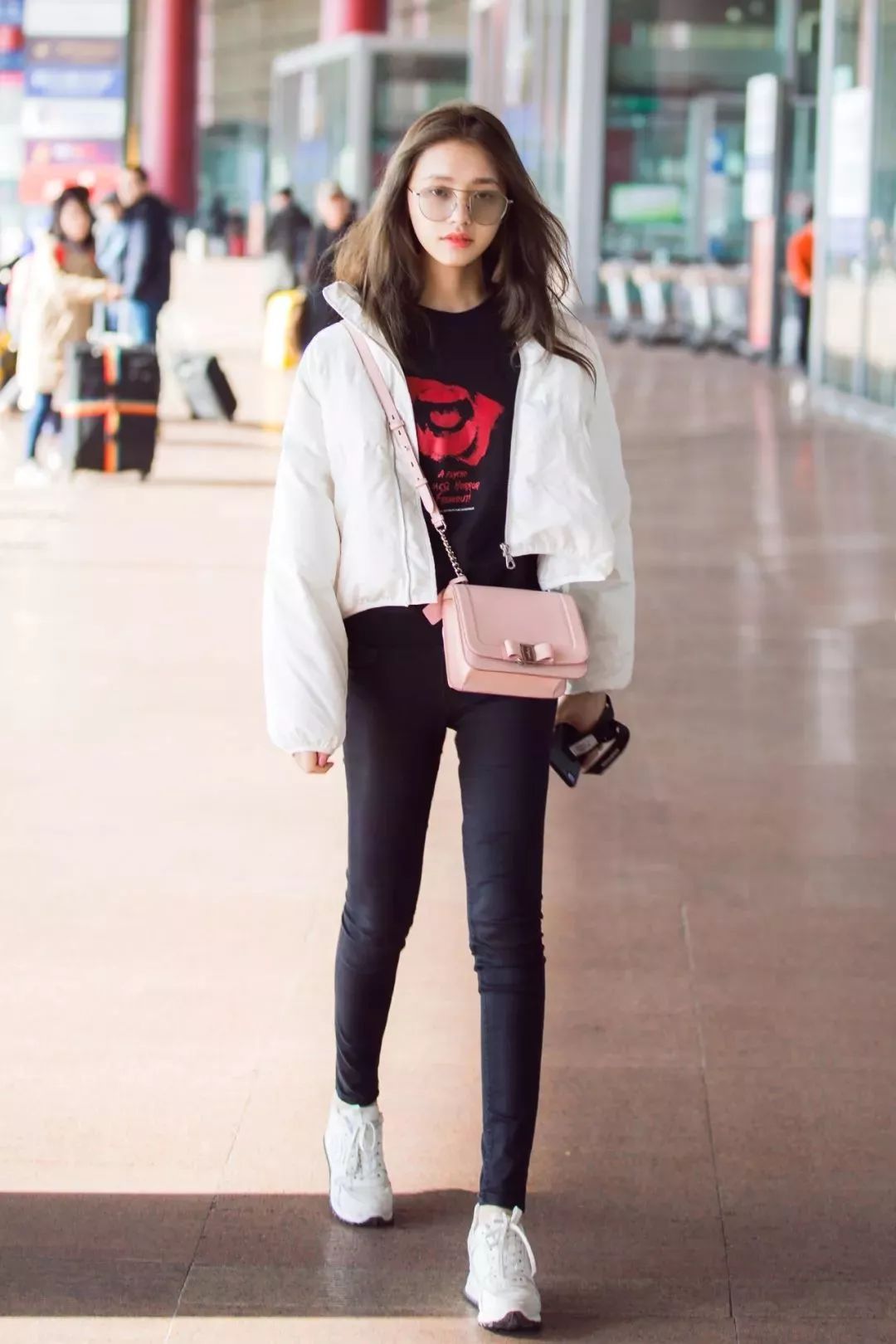 时尚搭配高级羽绒服 506c964f25d24dbe926f15306df94fc2.jpeg