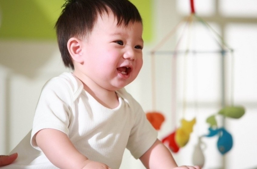 育儿趣乐园：孩子脾胃要“罢工”了，都是因为这4食物，劝告家长：放过你家娃