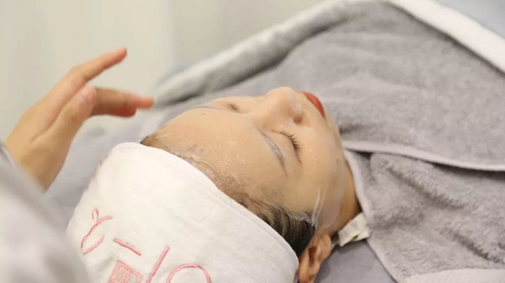 秋季护肤首选699元抢奥尔滨面部冲泡清洁补水护理小卫基础眼部护理