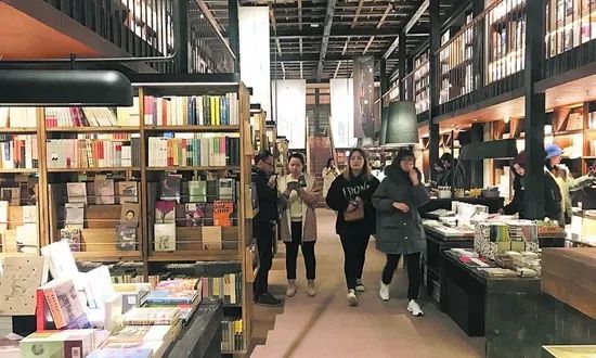 成都落户人均面积_成都积分落户图解(2)