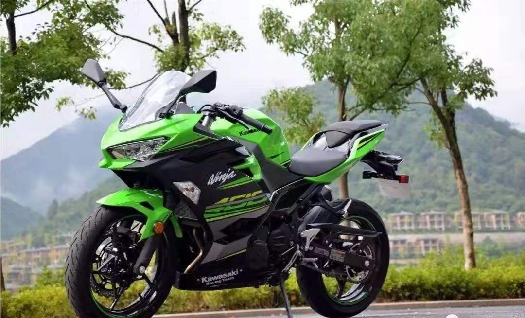 川崎ninja400太火了新车要排队部分二手车价格比新车还高