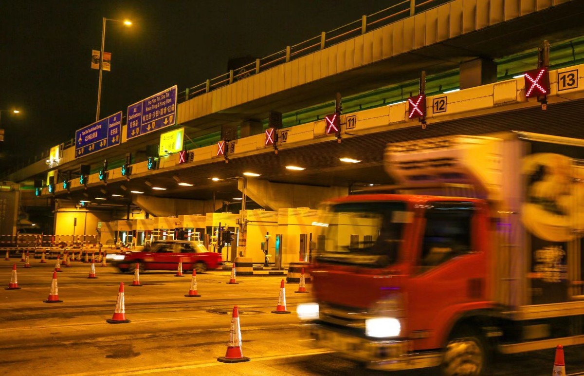 时隔近两周,香港"大动脉"红磡海底隧道恢复通车