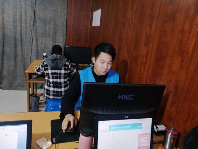 这条路上我们一起走简谱_这条路上我们一起走(3)