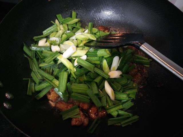 回锅肉加什么炒最好吃 a19187cbb8f04f1682dc2e8b5c2f4f4a.jpeg