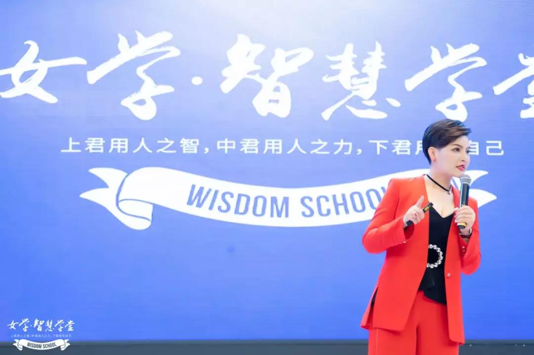 艾丽老师