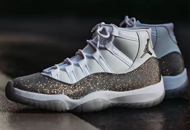 silver retro 11