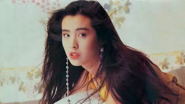 高以翔一集片酬还不够张雨绮买个包，网友：建