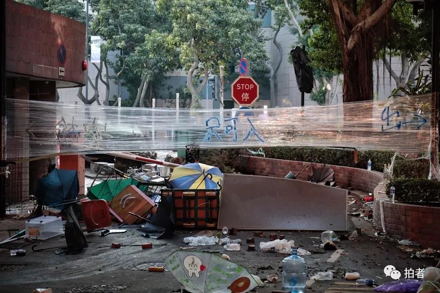 多图直击香港理工大：警方今日进校取证、处理