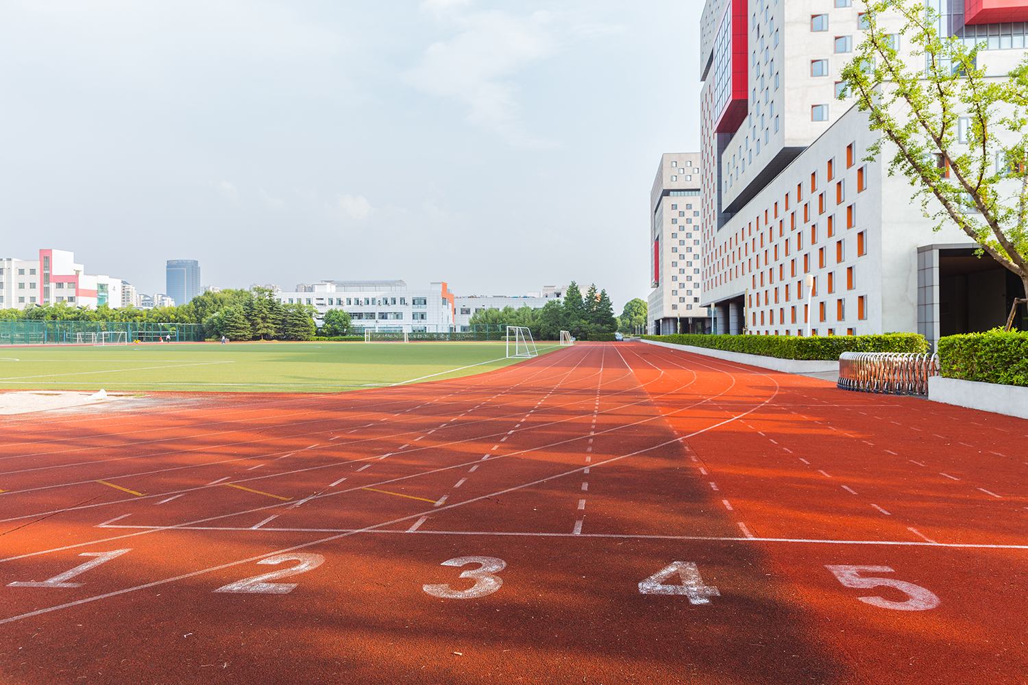 利邦中心小学人口_人口老龄化图片(3)