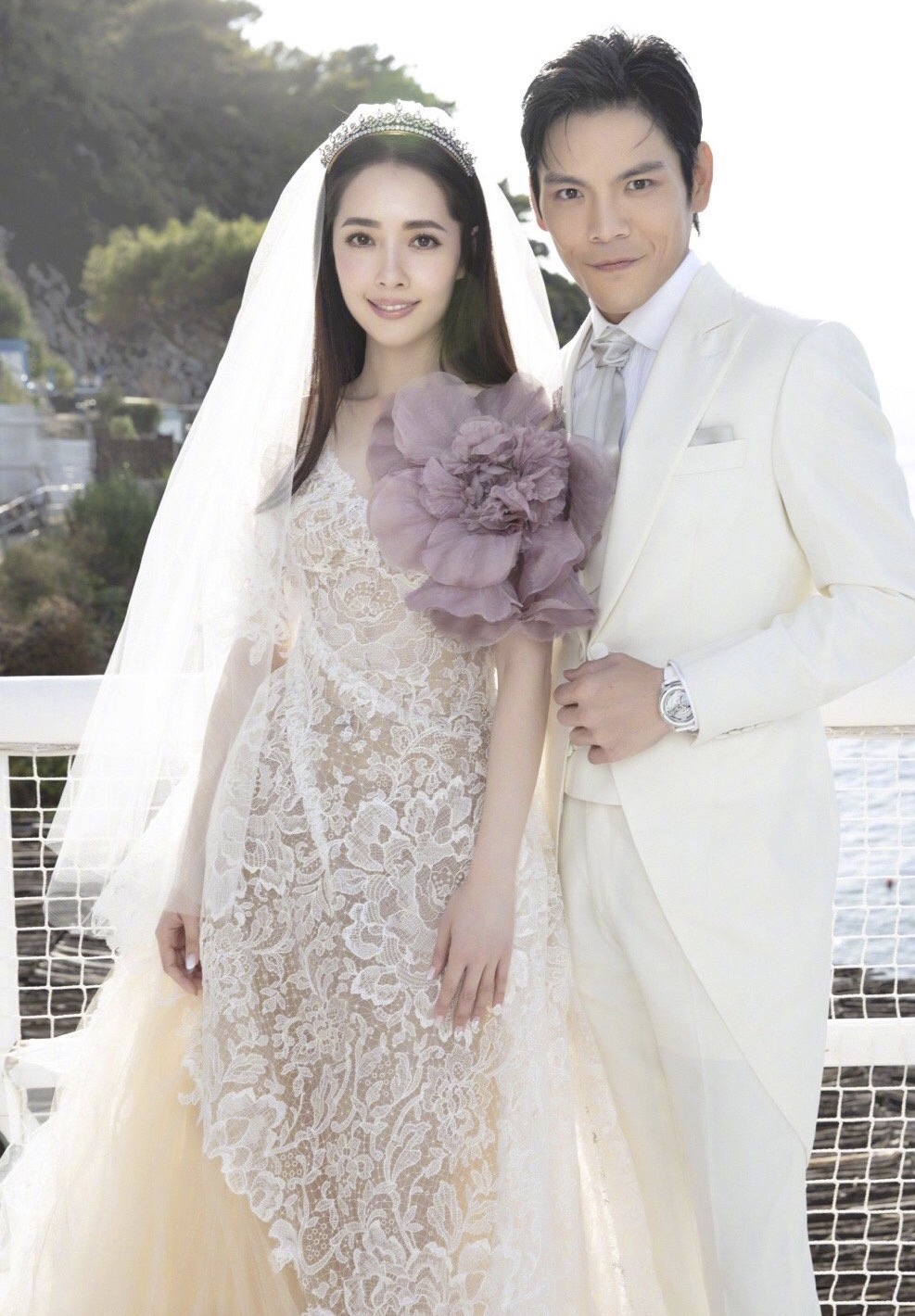 好友贴心送礼，一细节暴露秘密，郭碧婷或实锤