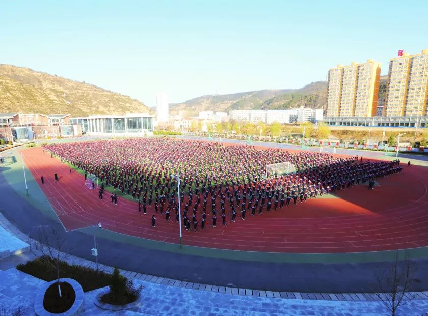 宜中热第三波子长县中学来我校观摩学习
