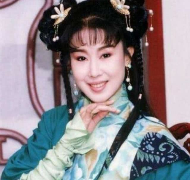 她美貌不输赵雅芝，被男友独宠24年却拒绝结婚，