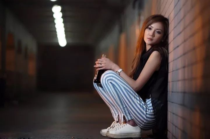 点击查看源网页
