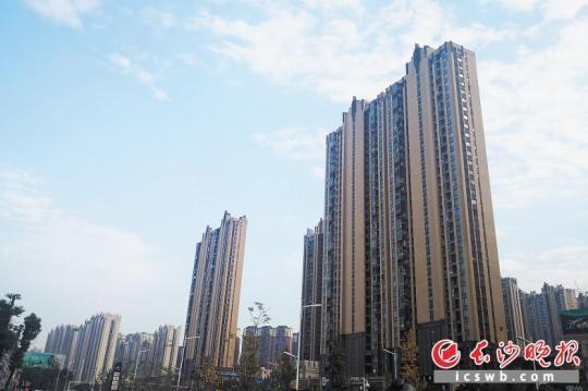 央行最新LPR下调 业内:房贷利率相对稳定,优先关