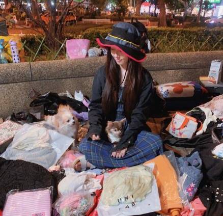 郭碧婷被送孕期护理品疑怀孕？曾被拍出席活动