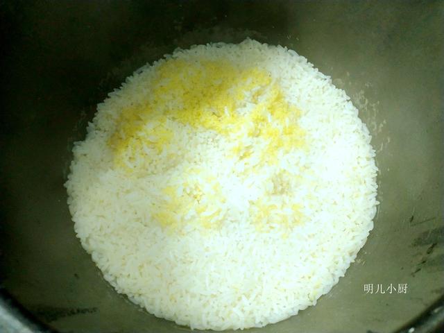 蒸米饭适合加什么菜 e049324940b549d4a9f6e89f2a26c282.jpeg