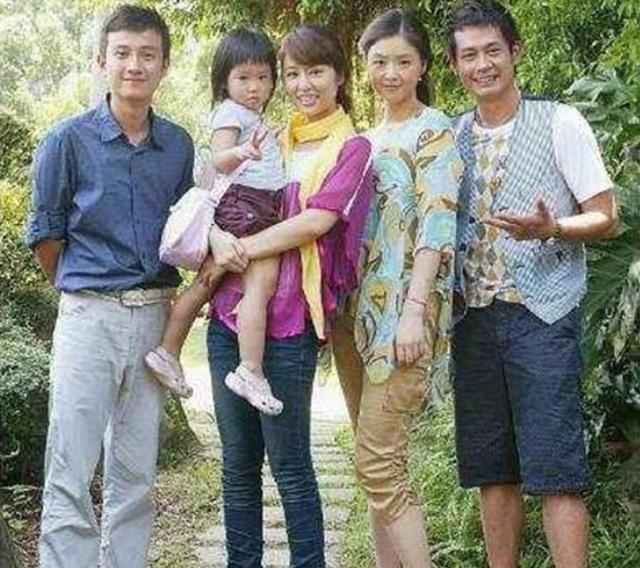 文章、林心如、蒋欣早年剧照合影，无美颜无滤