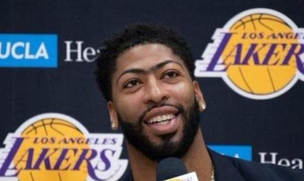 詹姆斯总冠军戒指有几个 e5bde891dcd9478a928ba54401849e5b.png