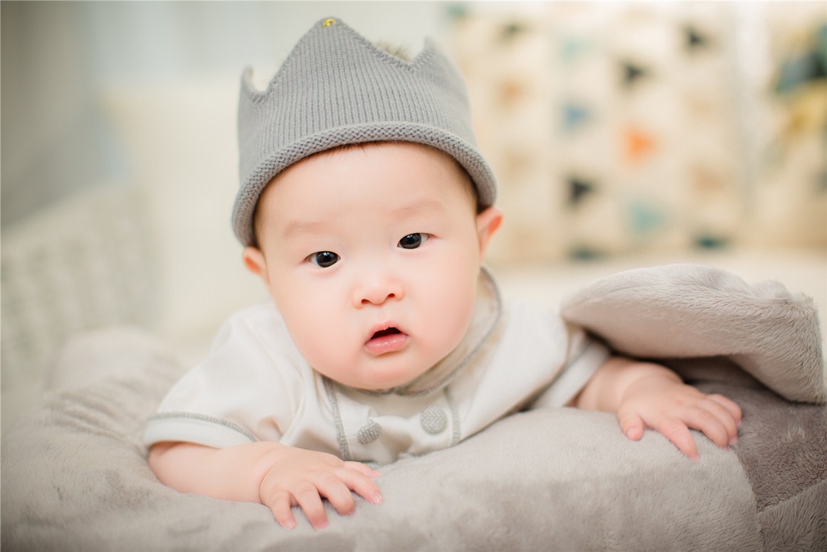 怎么给新生儿做照片拍摄 f02b56c337664a01aa080cd4c931ac52.jpeg