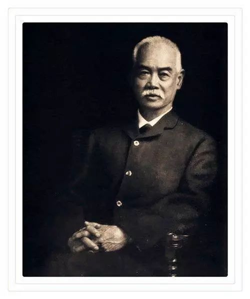 中国当代建筑之父——梁思成梁思成,1901年出生于日本东京,建筑历史学