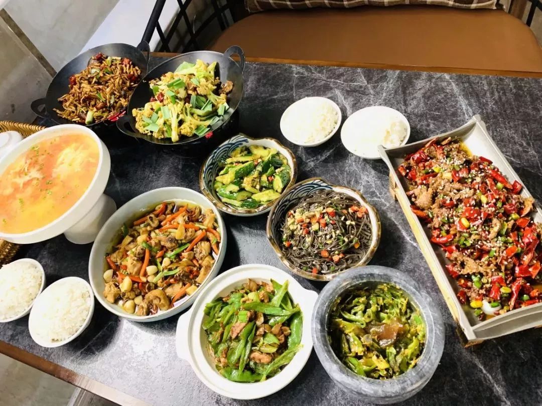 怎么炒干锅牛肉最好吃 2a5450c1a19b4d49ac7b0daacebb9093.jpeg