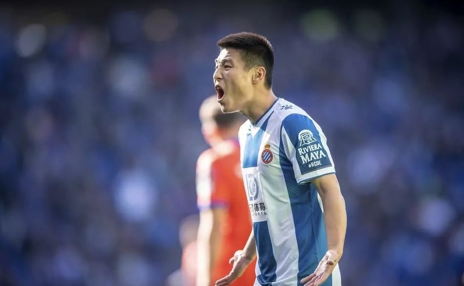 武磊打进西甲首球,终于被定位成球队主攻手,中