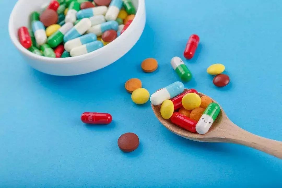 药品降价了 集中采购让群众用上质优价廉的药品