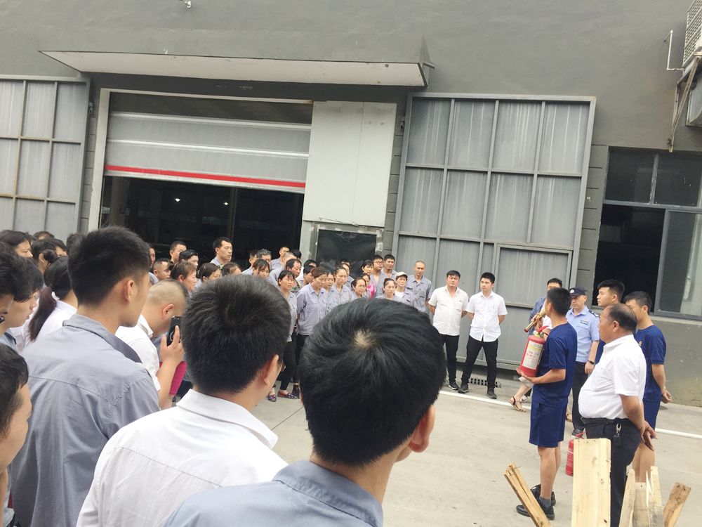娘家人口号_娘家人挂霸气横幅(3)