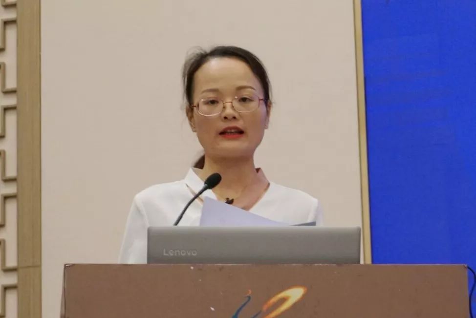 明星纸业有限公司总经理赵耀强会议同期还召开了广东省造纸行业协会第
