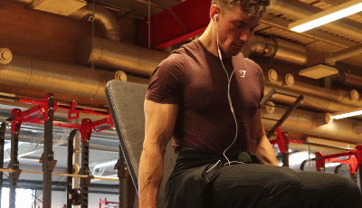 原创首次参加健美比赛,肌肉男提前190天准备,健身190天看他身材转变