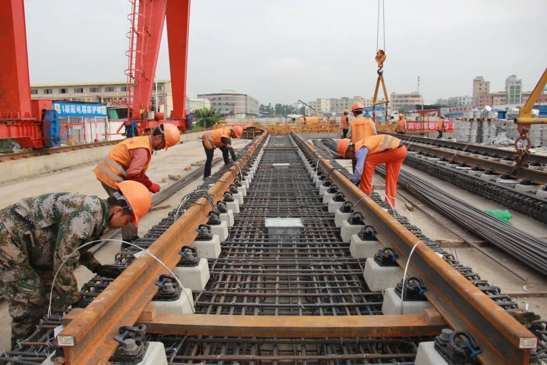 地铁建设小知识丨带你八一下特殊减振道床的秘密