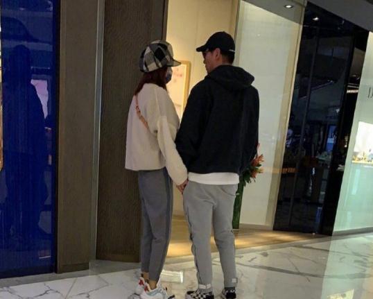 张亮宣布离婚，因为高以翔事件焦头烂额的浙江