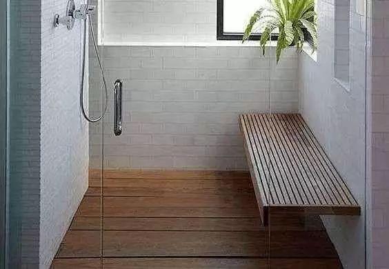 老师傅家淋浴房从不贴瓷砖，这样弄太聪明了，邻居挤爆来学！