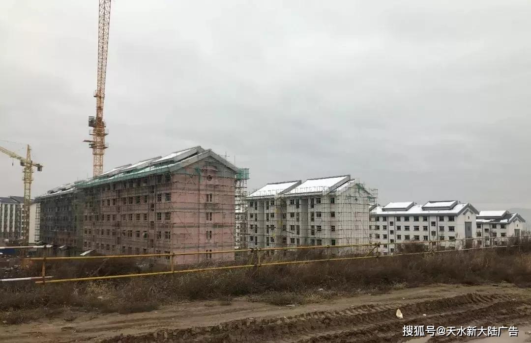 据工作人员介绍 中梁镇空港新城安置区项目 其中31栋主体工程除部分