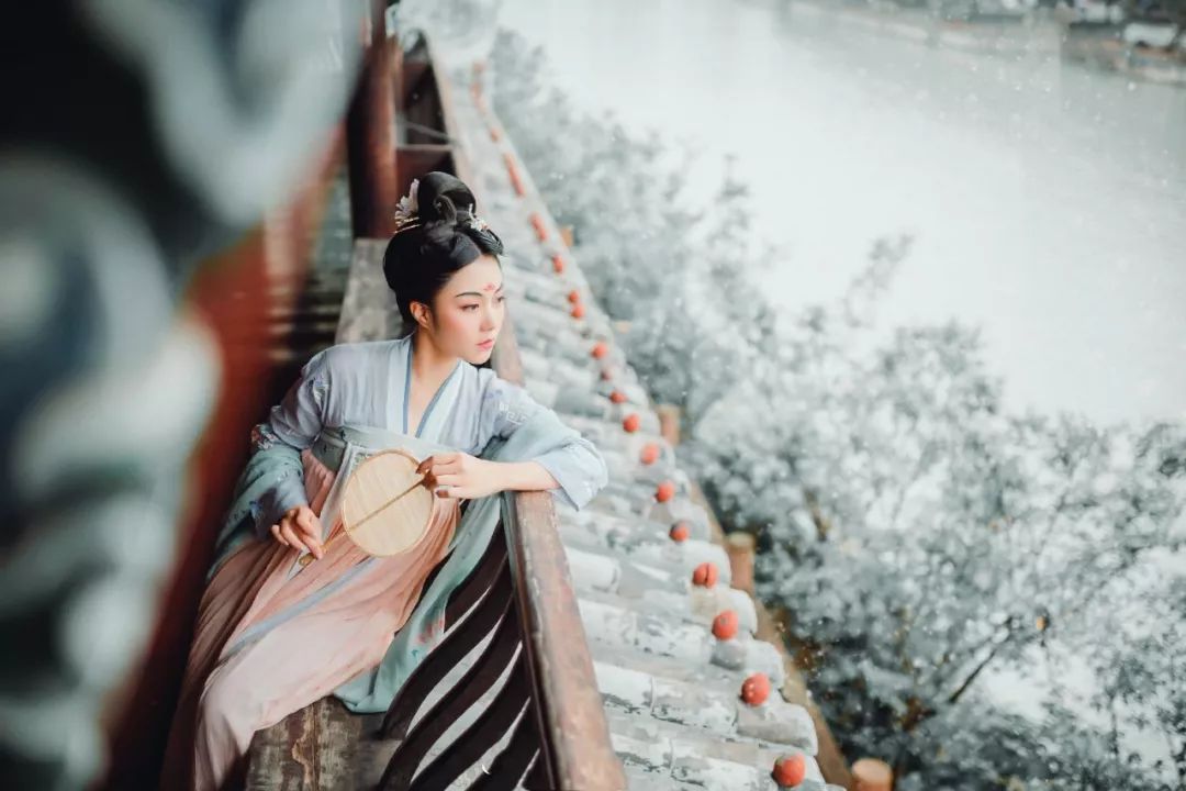 寒雪残香沁，悠悠念成伤 ·《玉尘绝》