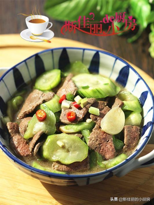 丝瓜配什么菜炒着最下饭 485ef2ab6622461c8181d2f7ed5ff194.jpeg