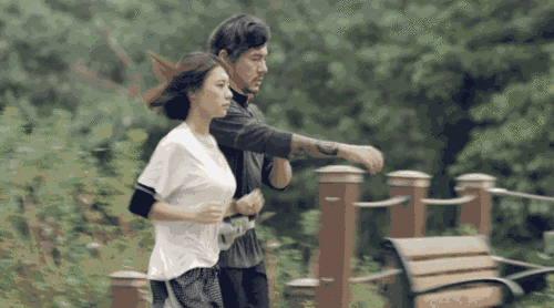 不伤膝盖的运动40分钟 4f449d5028b44da6af7899ae2486e125.gif
