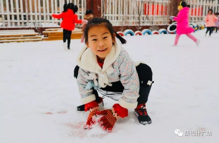 雪落康六幼,惊艳了这个冬天