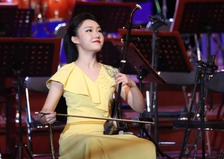 首届闵惠芬艺术周名曲欣赏第五二胡狂想曲赞歌