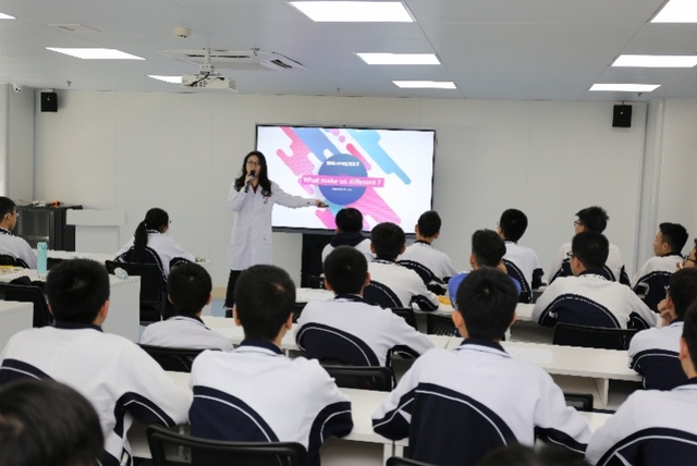 ​深圳罗湖将兴趣课堂搬进医院，让学生了解生命科学的奥秘