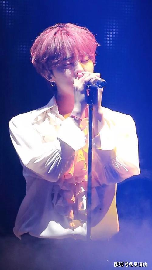 刘德华演唱会完整版2012年 ecd6d089abc64dd2ac464444190bf8bf.jpeg